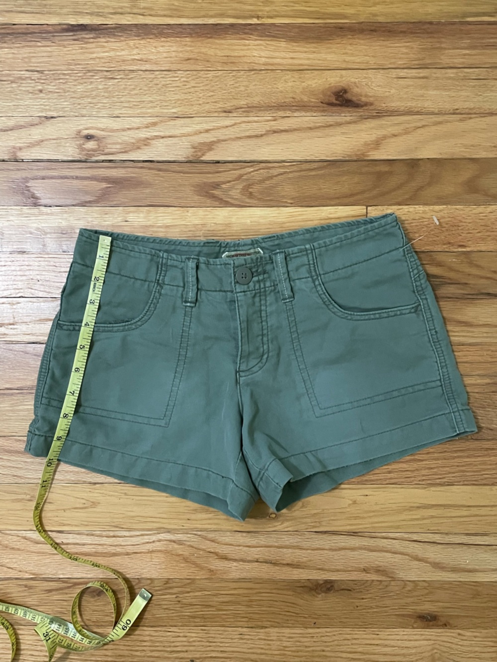 American Eagle Olive Green Utility Shorts - Picture 6 of 7